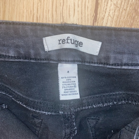 Black Refuge Mid Rise Distressed Skinny Jean - Picture 4 of 9